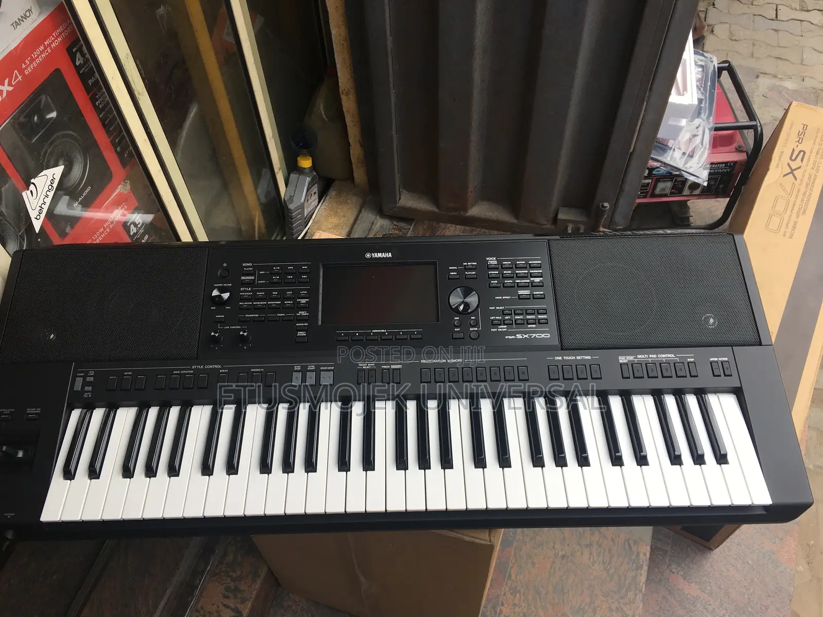 Professional Yamaha Keyboard PSR-