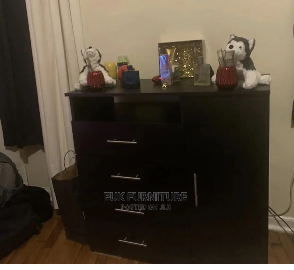 High Quality 4 Combo Dresser