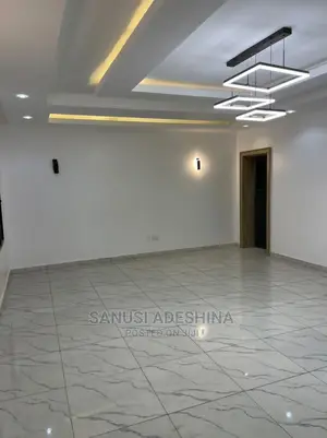 5bdrm Duplex in In A Private Estate, Idu for rent
