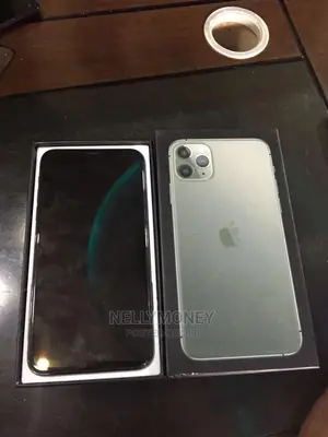 New Apple iPhone 11 Pro Max 64 GB Green