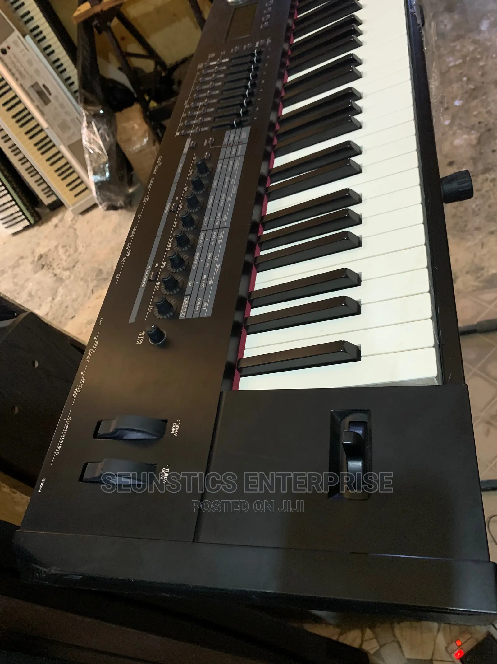 Quality Roland RD 2000 Workstation Keyboard/Piano