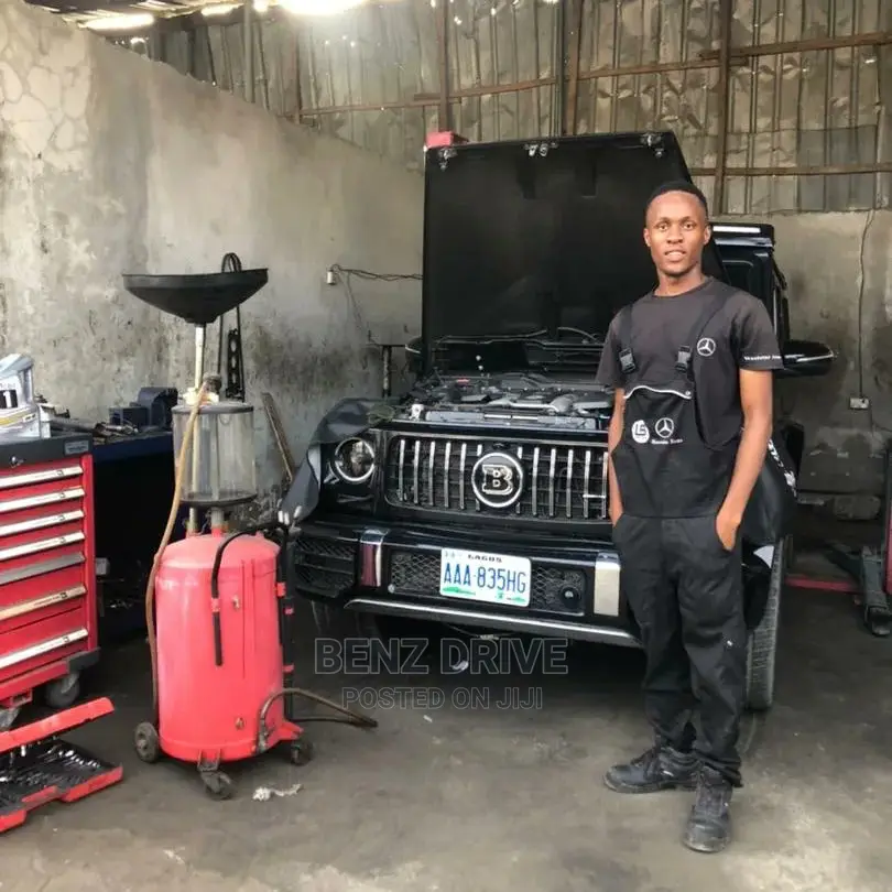 Mecedes Benz Engineer