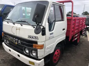 Toyota Dyna200 Truck