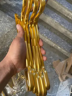 Gold Chrome Luxury Clothes Display Aluminum Hangers
