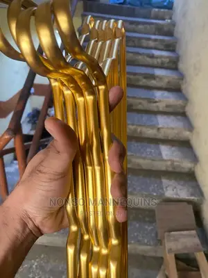 Gold Chrome Luxury Clothes Display Aluminum Hangers