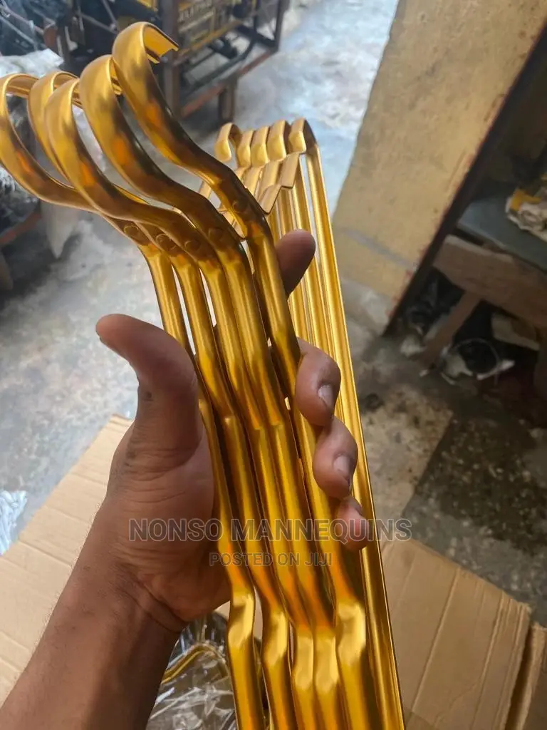 Gold Chrome Luxury Clothes Display Aluminum Hangers