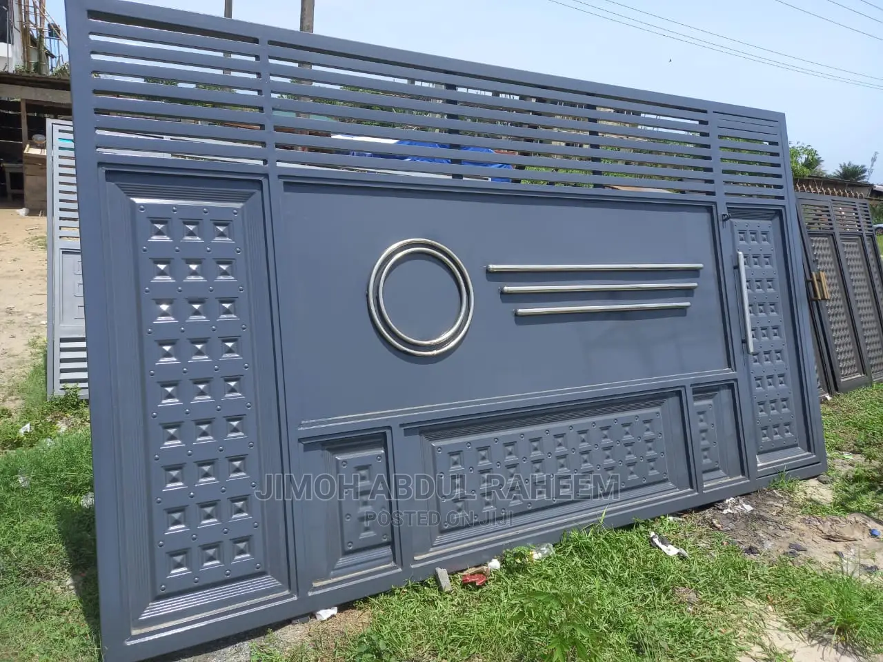 New Modern Tracking Rail Gate