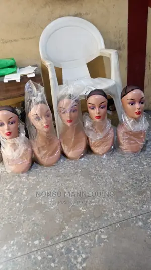 Plastic Long Mannequin Heads Display