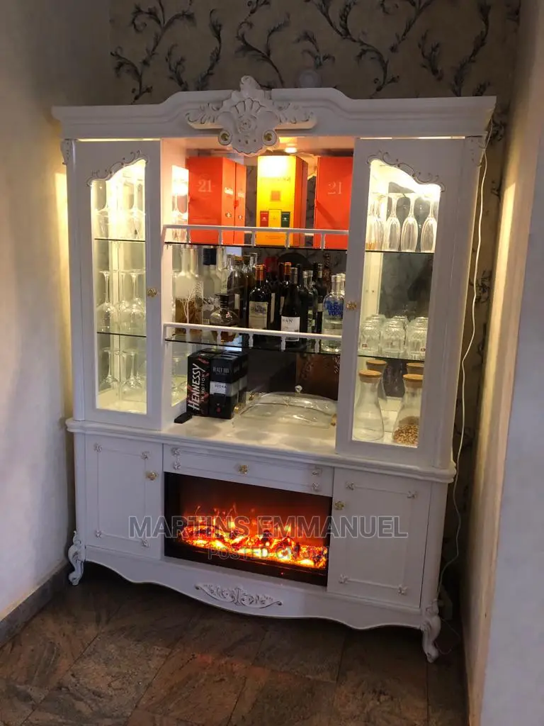Display Wine Bar and Fire Place