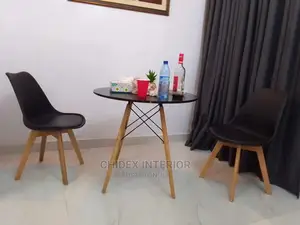 Portal Waiting Dining Table