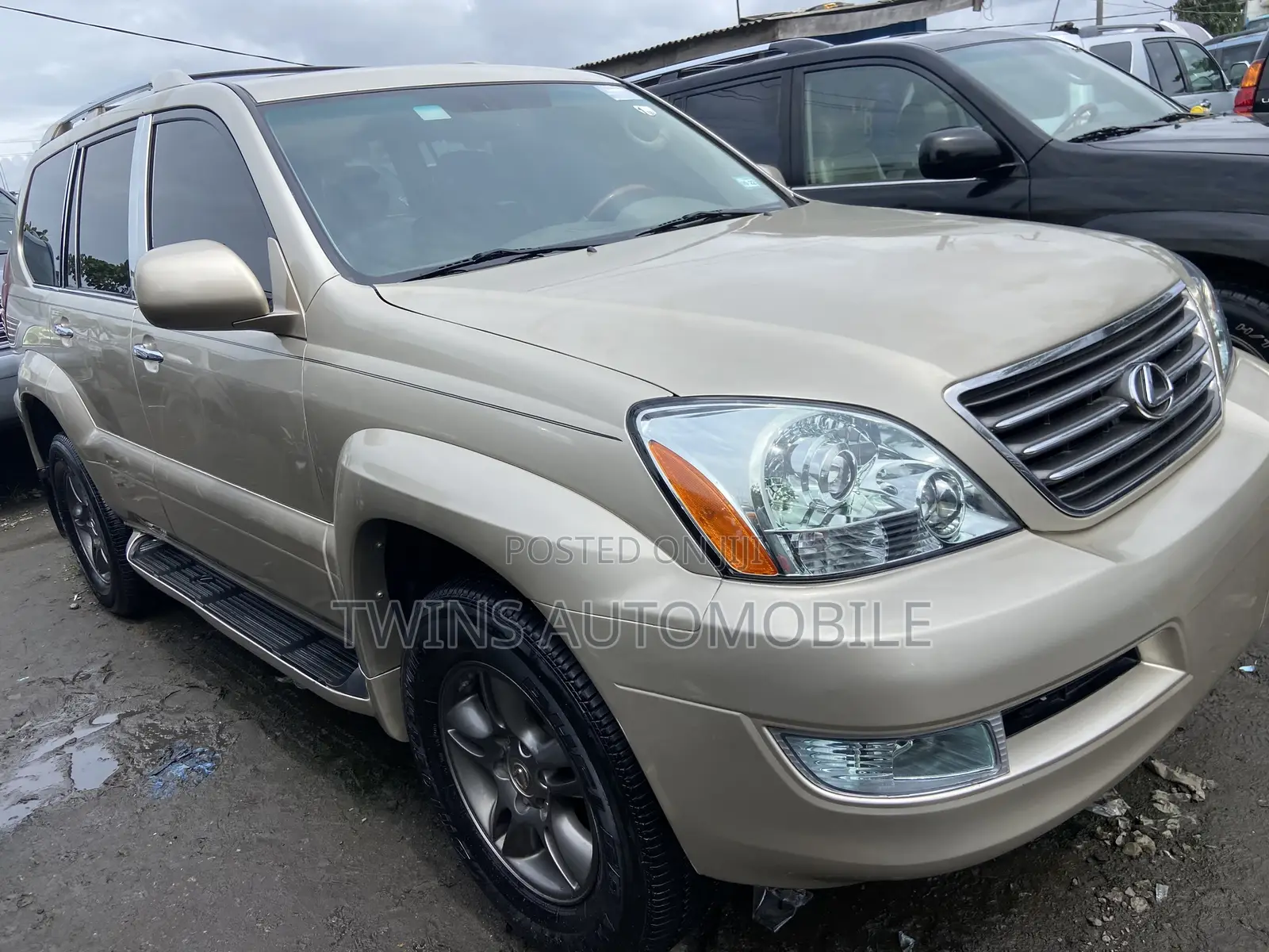 Lexus GX 2009 Gold