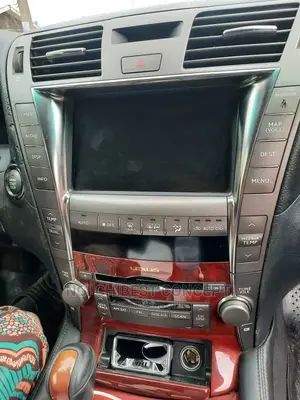 Lexus LS 460 Navigation System Full Option for 2008/2010