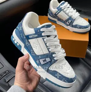 Louis Vuitton Sneakers