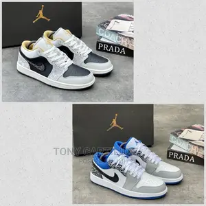 *Jordan 1 Low SE "Iridescent Beaded Swoosh