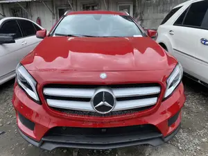 Mercedes-Benz GLA 250 2016 Red