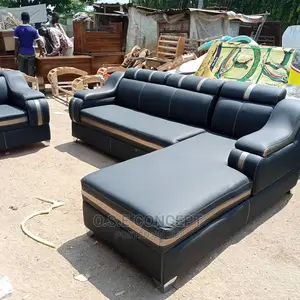 Modern L- Shaped Leather Sofa With a Single