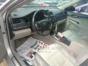 Toyota Camry 2013 Silver