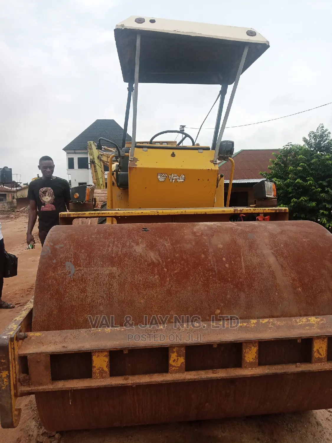 10 Tons Dynapac Vibratory Compactor Roller (Tyre to Drum)