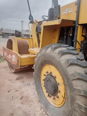 10 Tons Dynapac Vibratory Compactor Roller (Tyre to Drum)