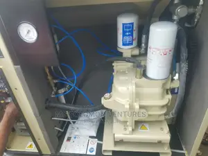 Ingersoll Rand Screw Air Compressor 12.1kw=16hp