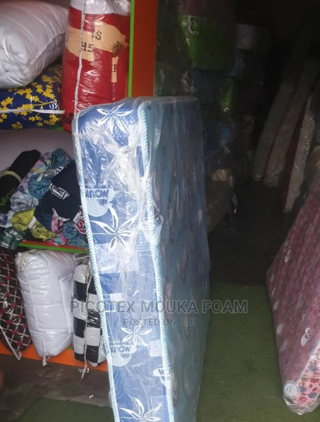 Mouka Foam Distributor
