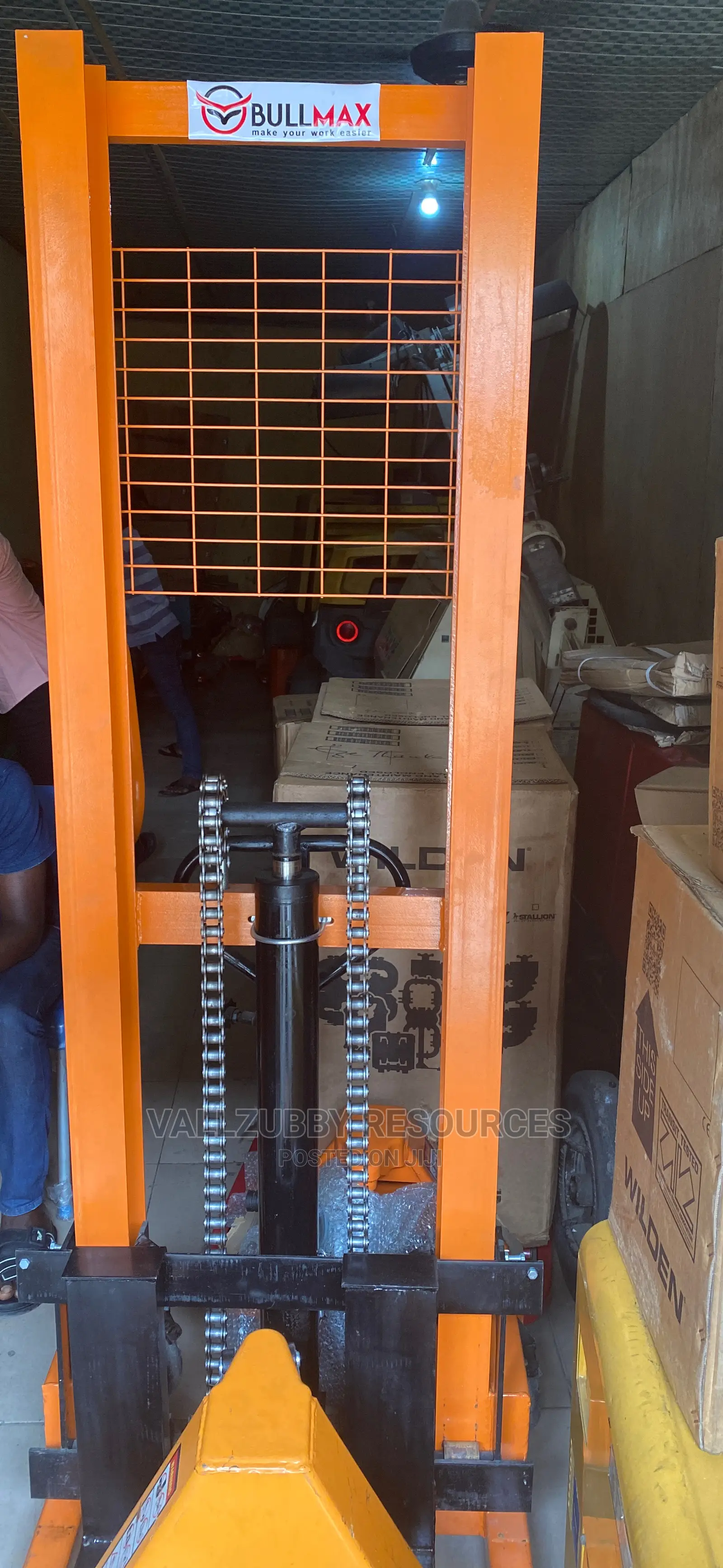 Hydraulic Stacker