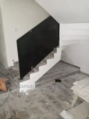 Standand Frameless Staircase