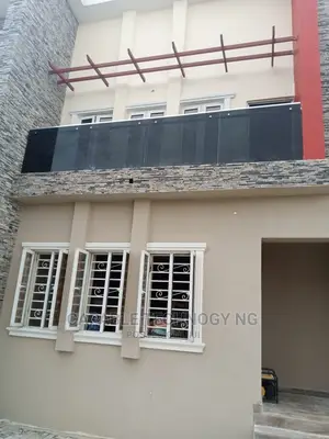 Stardand Frameless Balcony