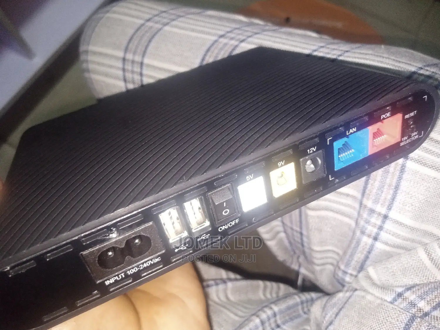 Mini 24-W Portable UPS With POE 15/19 / 24VDC (Power Over Et