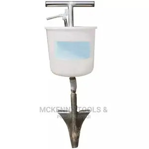 Shovel Fertilizer Applicator