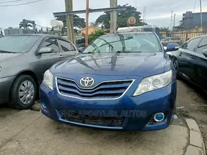 Toyota Camry 2011 Blue