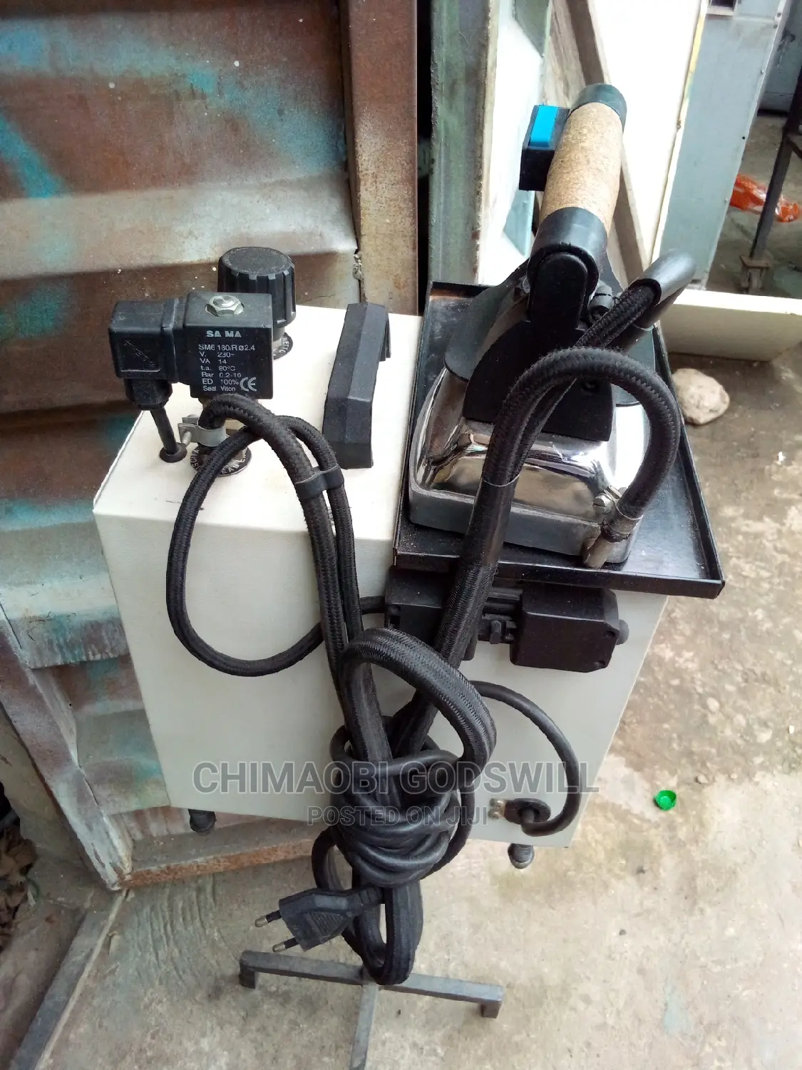 Industrial Steaming Iron