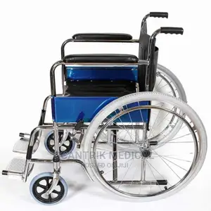 Quality Medical Manual Wheelchair for Detachable Footrests