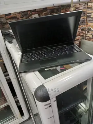 Laptop Dell Latitude 3330 4GB Intel Core I3 HDD 320GB