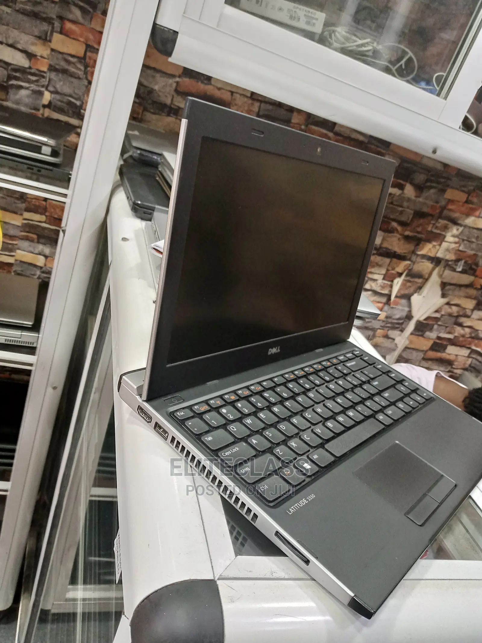 Laptop Dell Latitude 3330 4GB Intel Core I3 HDD 320GB