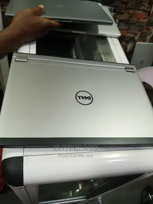 Laptop Dell Latitude 3330 4GB Intel Core I3 HDD 320GB