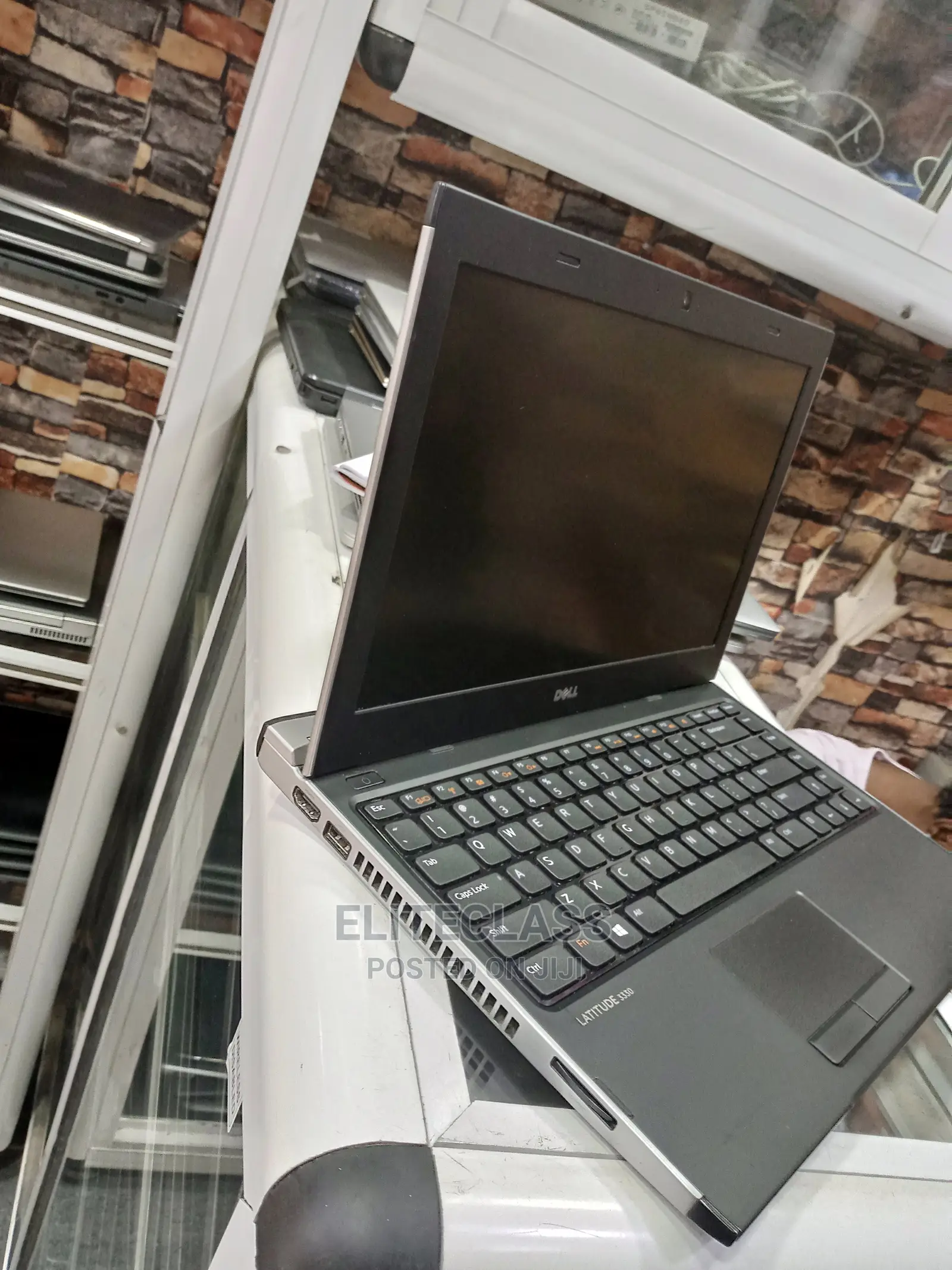 Laptop Dell Latitude 3330 4GB Intel Core I3 HDD 320GB