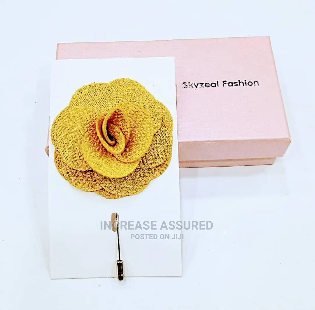 Pin Up Lapel Rose to Shirts and Suits.