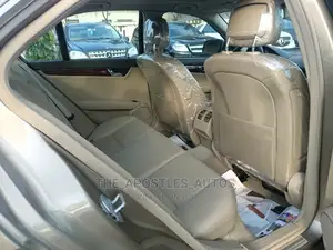 Mercedes-Benz C300 2008 Gold