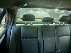 Mercedes-Benz C300 2009 Red