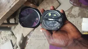 Level Compass
