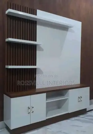 Exquisite Entertainment Unit / Tv Stand