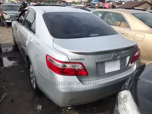 Toyota Camry 2.4 XLE 2008 Silver