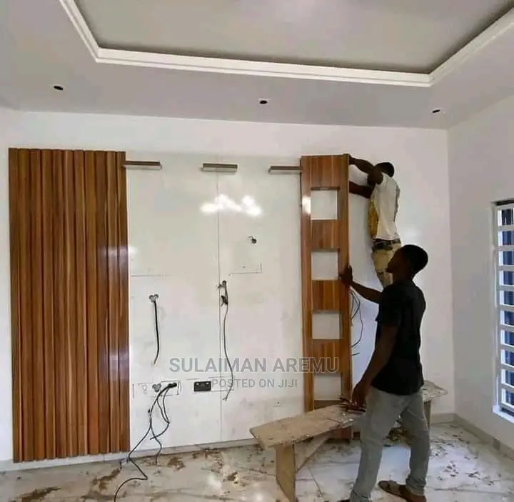 Wallconsole With Quality Material