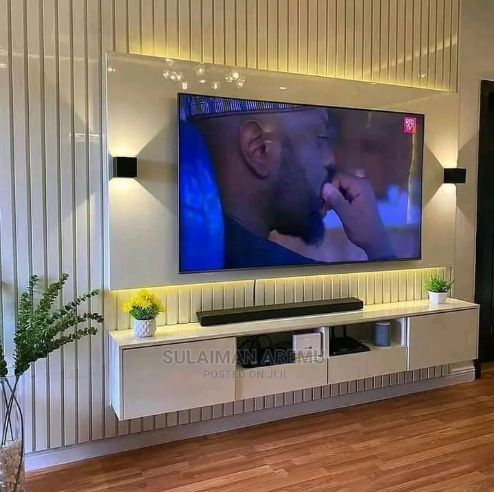 Wallconsole With Quality Material
