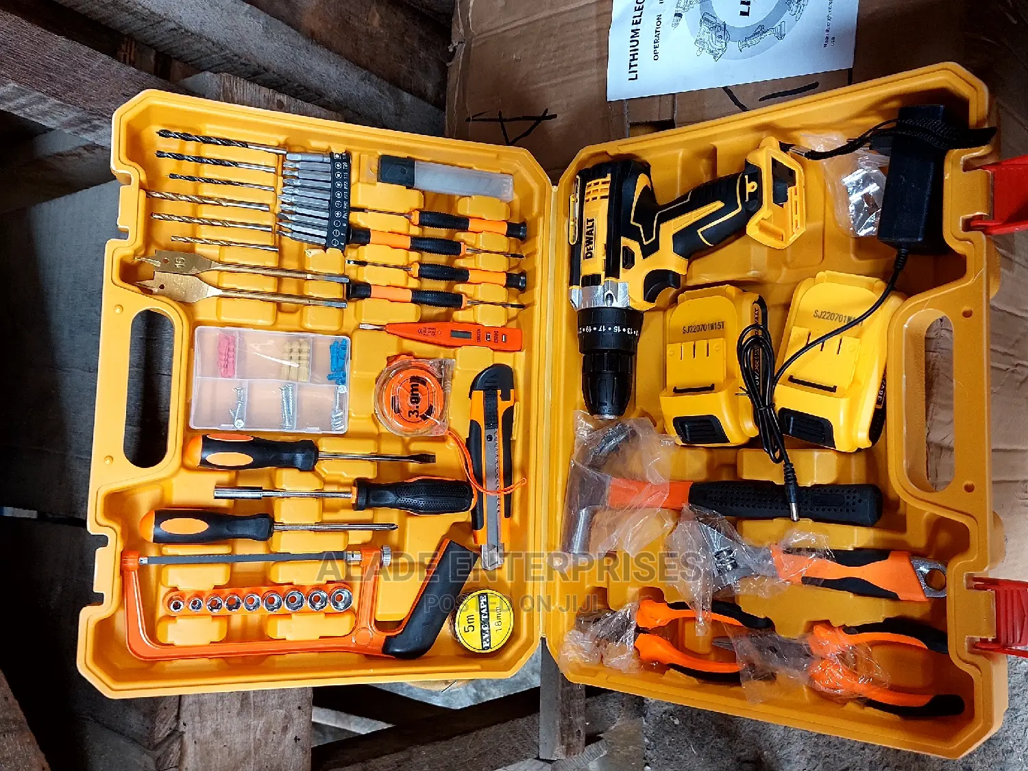 Dewalt Drill With 2 Batteries and Tools