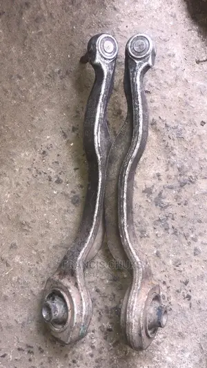 Set of Lower Arm for Mercedes-Benz S550 Non 4matic.