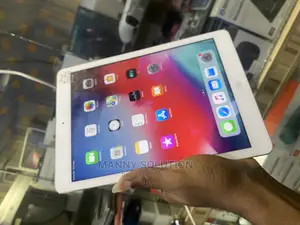 Apple iPad Air 16 GB Silver