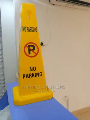 Handy and Easy to Lift No Parking Sign