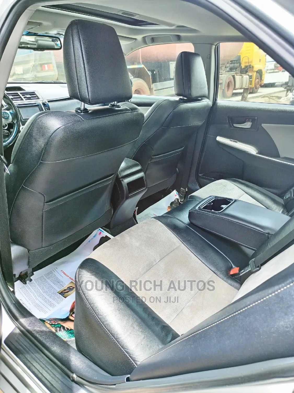 Toyota Camry 2012 Silver